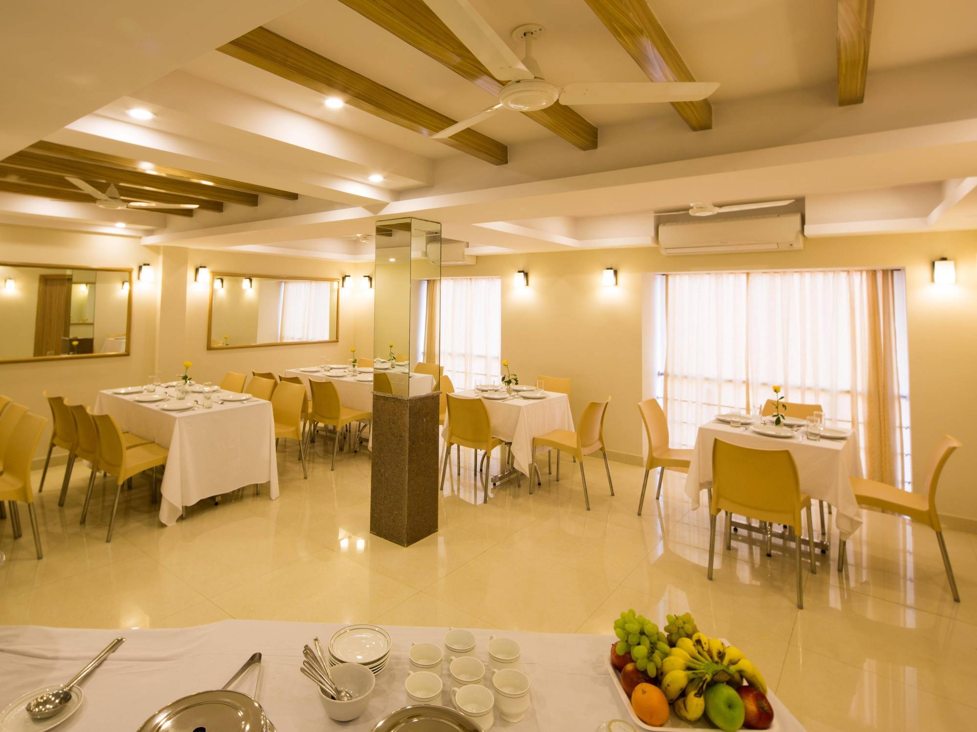 M The Business Hotel